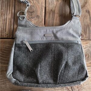 Baggallini crossbody